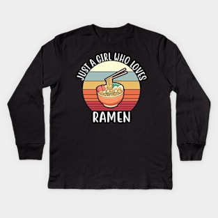 Just a girl who loves ramen Kids Long Sleeve T-Shirt